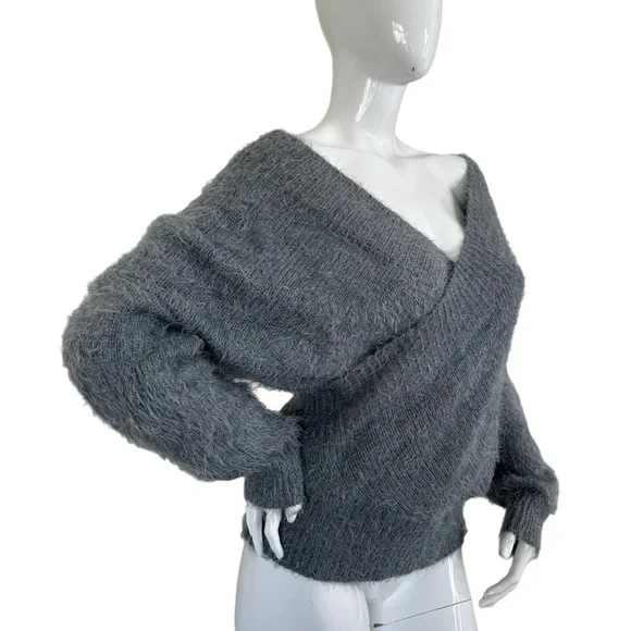 Fashion on Earth Anthro Open Back Fuzzy Eyelash Sweater top faux wrap grey M MD - Picture 5 of 17